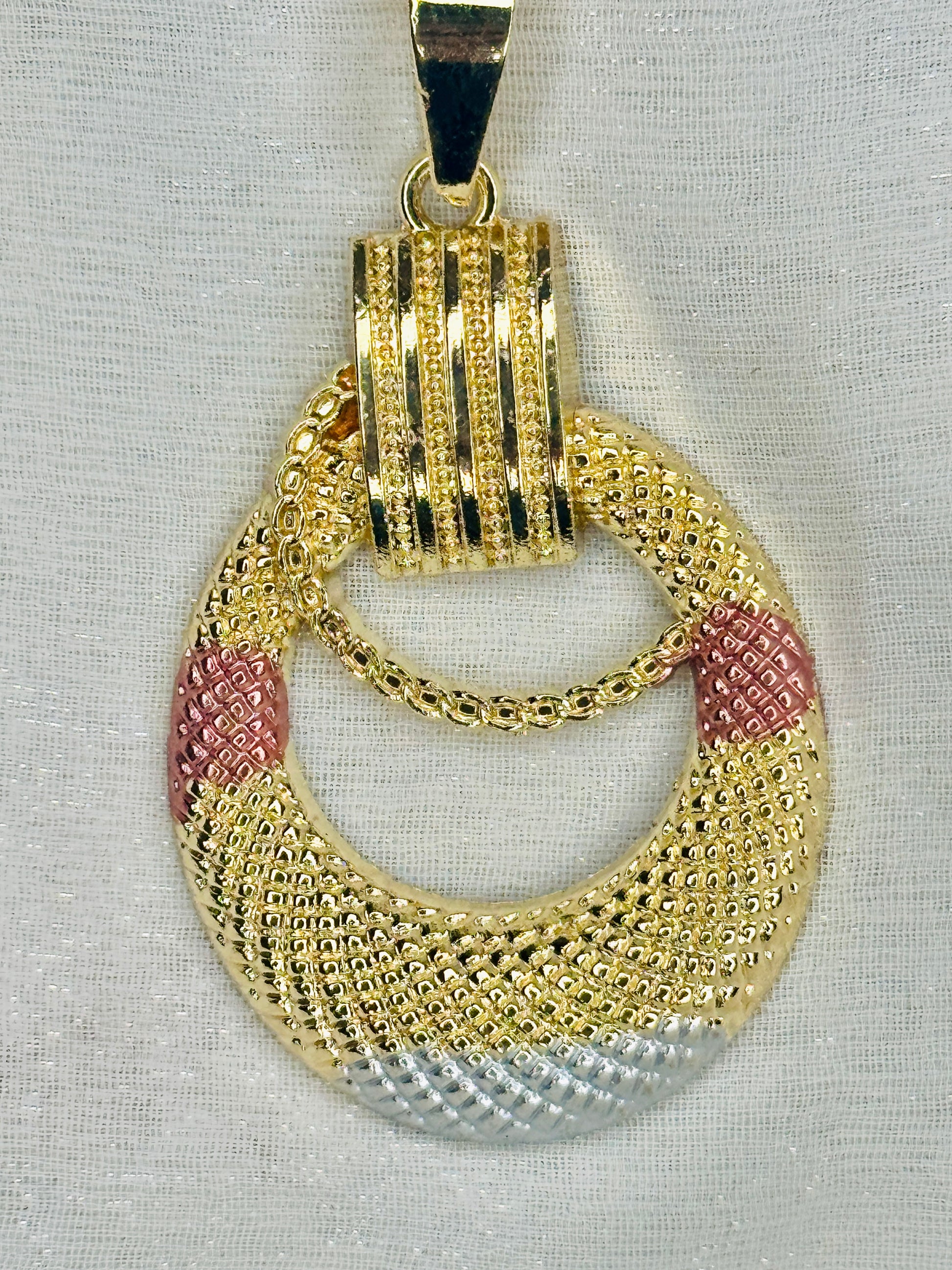 Seraphine – Two-Tone Radiance Necklace & Earring Set (Tarnish-Free)