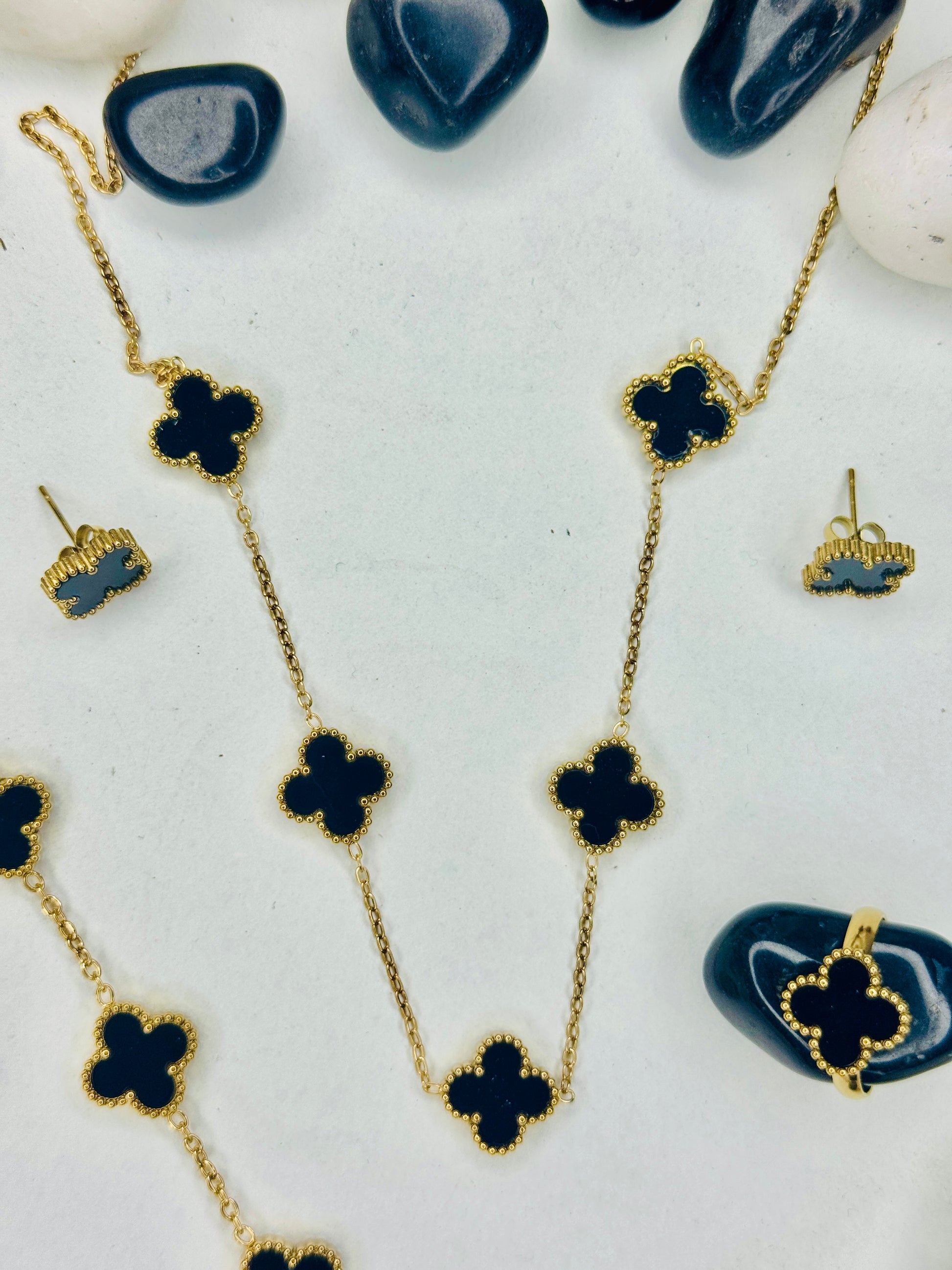 Valencia – Clover Harmony Set (Tarnish-Free)
