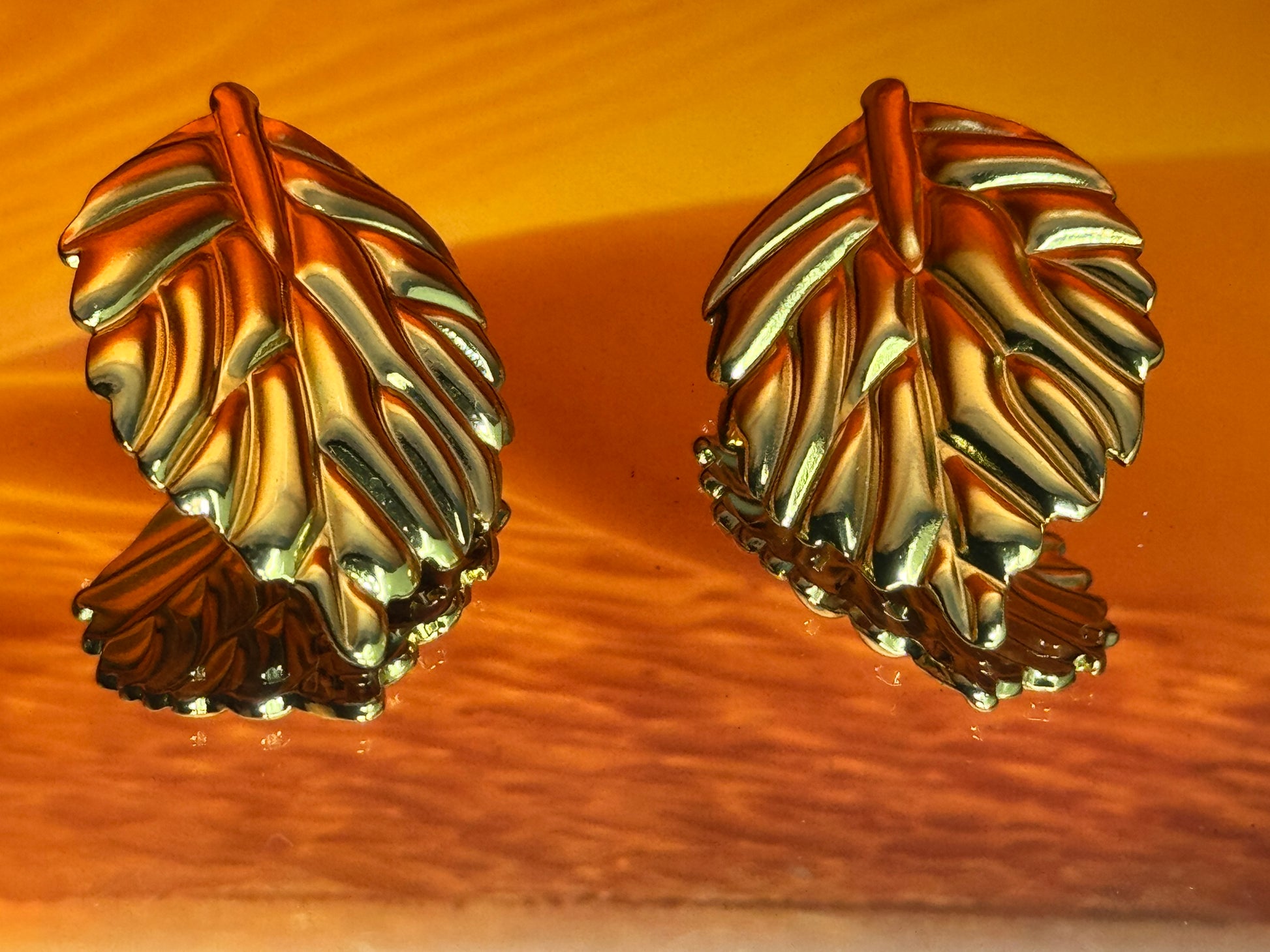 Zenya – Textured Leaf Earrings (Anti-Tarnish)