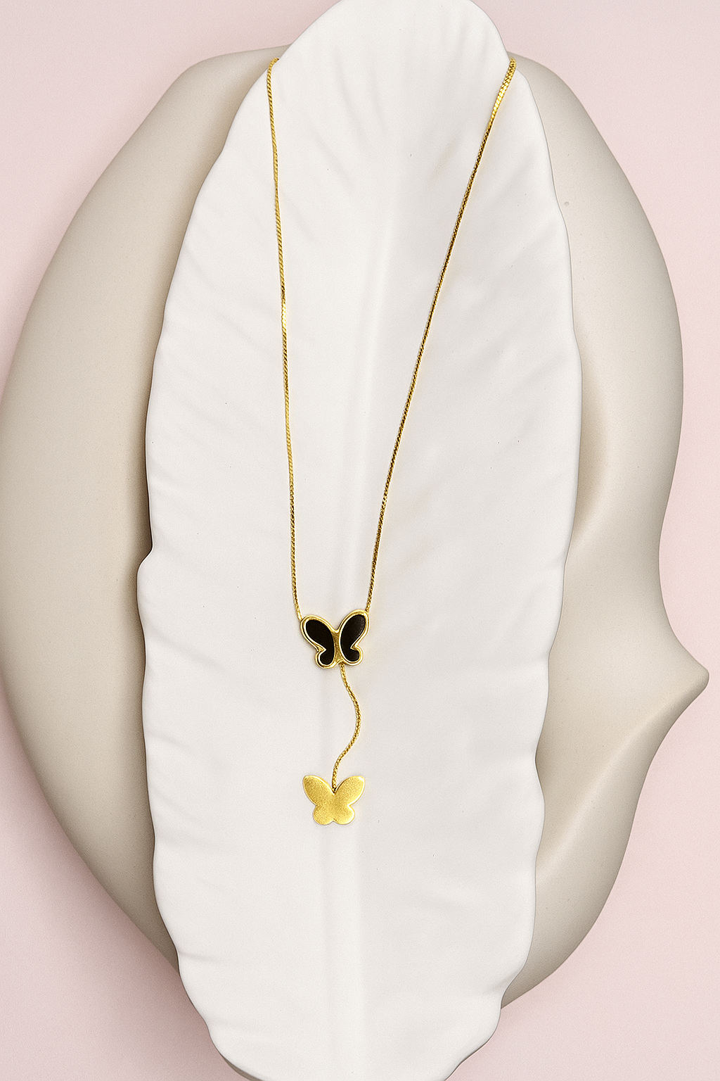 Nyra – Twin Wings Necklace (Anti-Tarnish)