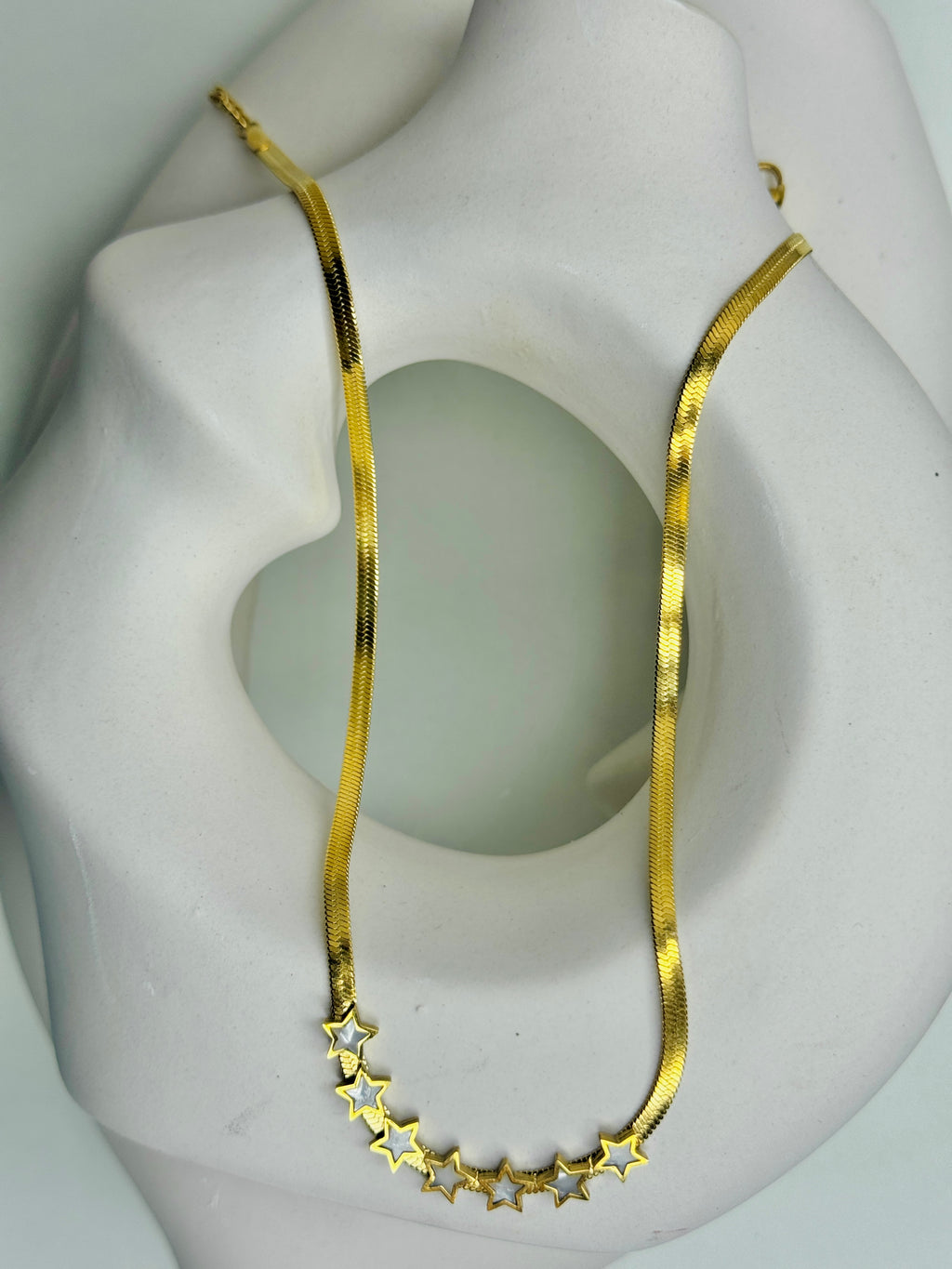 Astra – Starlit Cascade Necklace (Anti-Tarnish)