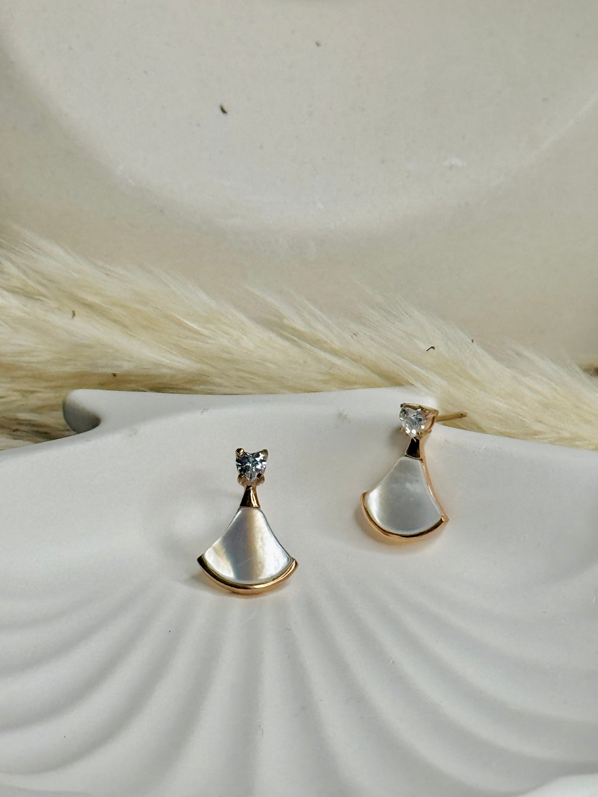 Zehra – Gilded Fan Earrings (Anti-Tarnish)