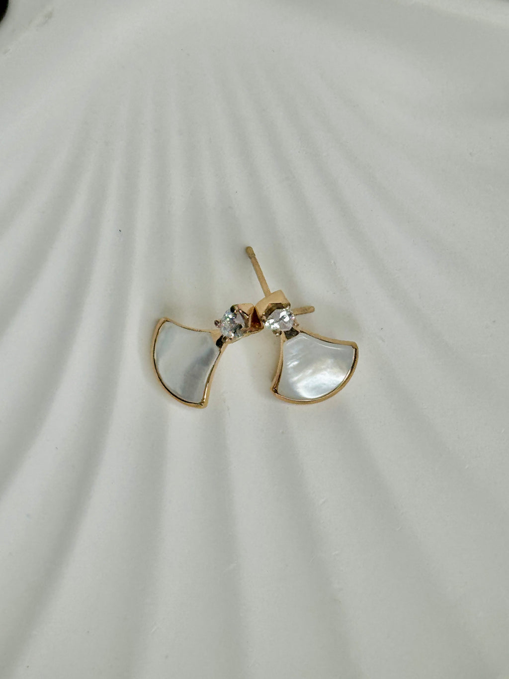 Zehra – Gilded Fan Earrings (Anti-Tarnish)
