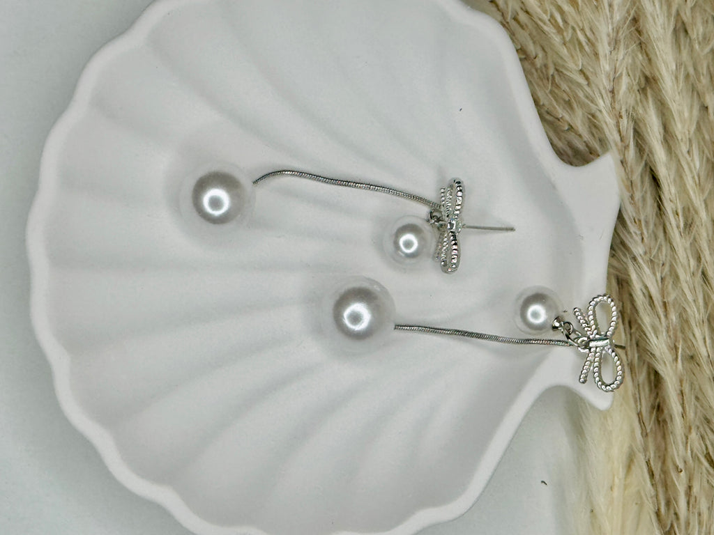 Belle – Bow & Pearl Drop Earrings (Anti-Tarnish)